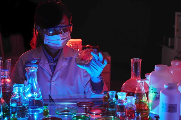 Explorer le monde à travers les yeux de vos amis : Comment utiliser la fonctionnalité Snap Map de Snapchat pour découvrir de nouvelles cultures et lieux incroyables